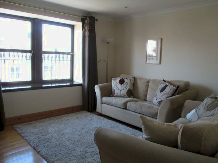 2 Bedroom Flat To Rent In Ashley Court, Union Grove, AB10