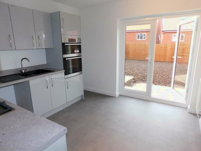 3 Bedroom Semi-Detached House To Rent In Juniper Avenue, Whiston, Prescot, L35