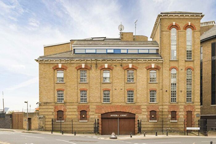 2 Bedroom Flat To Rent In St. Katharines Way, Wapping, E1W