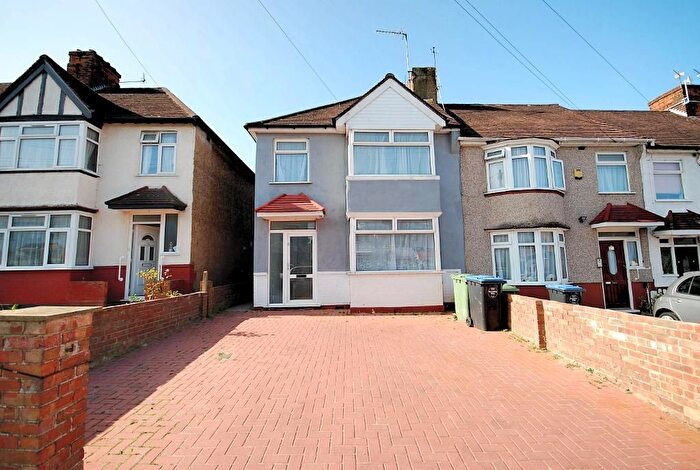 3 Bedroom End Of Terrace House To Rent In Egerton Road, Wembley, Middlesex, HA0