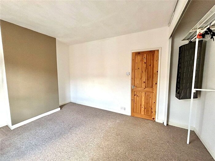 3 Bedroom Terraced House For Sale In Vernon Terrace, Northampton, Northamptonshire, NN1