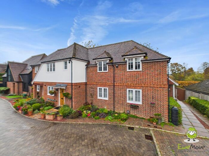 2 Bedroom Apartment For Sale In Garrett Court, Oakley, Basingstoke, Hampshire, RG23