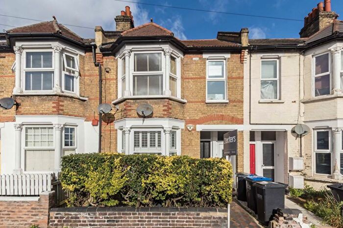 2 Bedroom Flat To Rent In Harrington Road, London, SE25