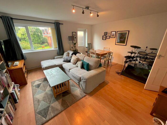 4 Bedroom Terraced House To Rent In Manfield Avenue, Coventry, CV2