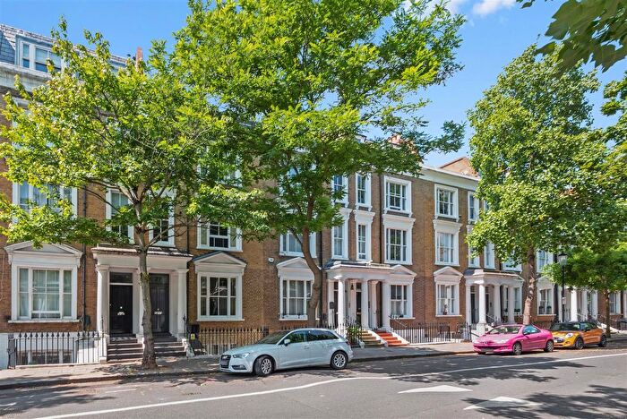 1 Bedroom Flat To Rent In Kempsford Gardens, Earls Court, London, SW5