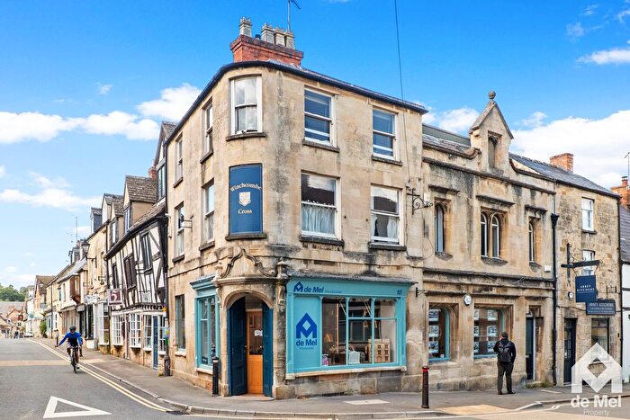 2 Bedroom Flat For Sale In High Street, Winchcombe, GL54