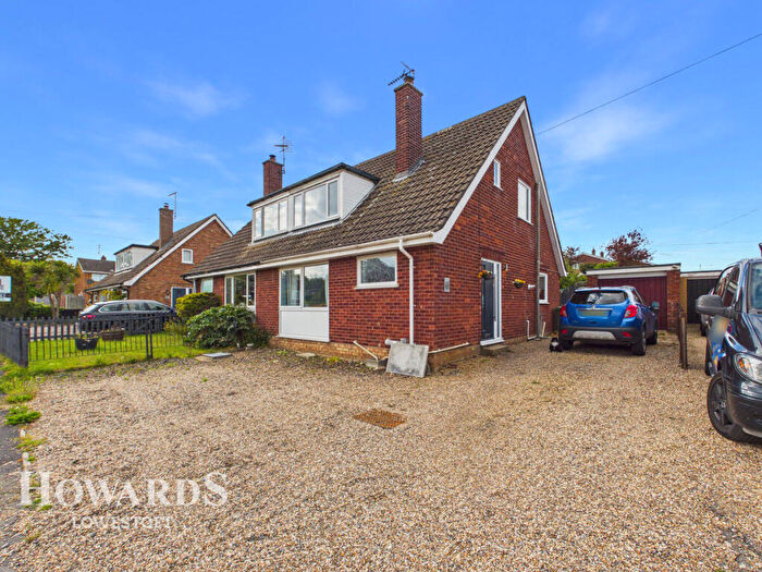 3 Bedroom Semi-Detached House For Sale In Glebe Road East, Kessingland, NR33