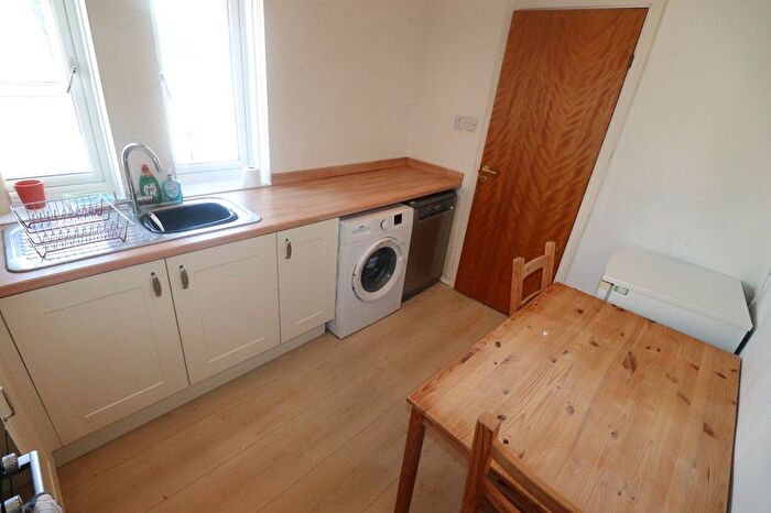 1 Bedroom Flat To Rent In Ashvale Court, Aberdeen, AB10