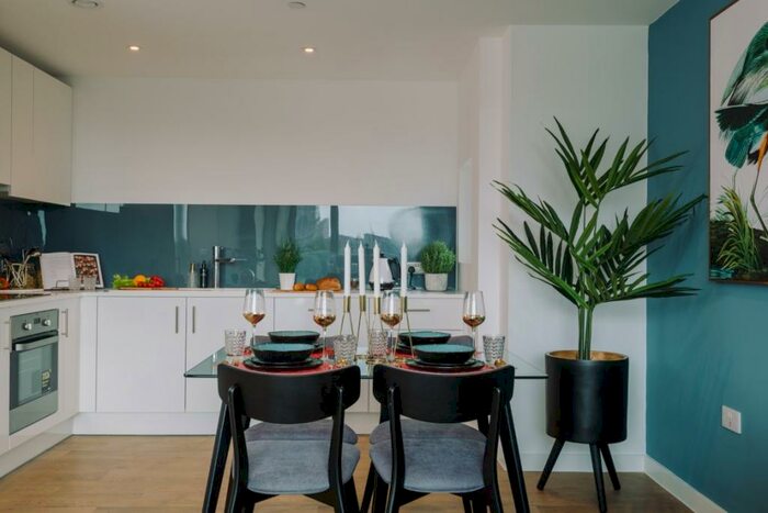 2 Bedroom Apartment To Rent In The Filaments Salford, M3