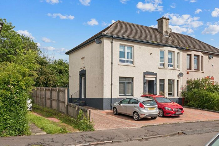 2 Bedroom Flat For Sale In Rampart Avenue, Knightswood, Glasgow, G13