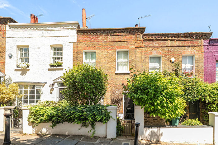 3 Bedroom Terraced House For Sale In Back Lane, London, NW3