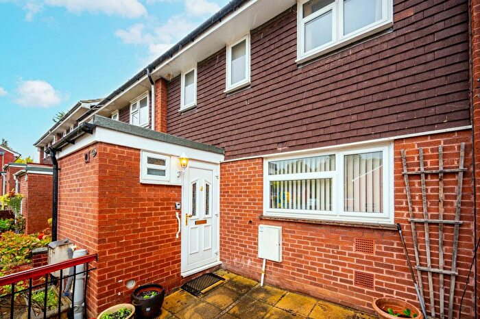 3 Bedroom Terraced House For Sale In Baird Drive, Guildford, GU3