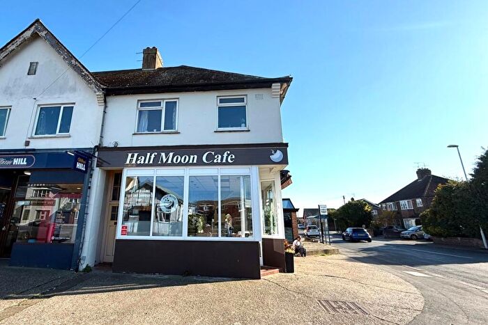 1 Bedroom Flat For Sale In Selden Parade, Salvington Road, Worthing, West Sussex, BN13