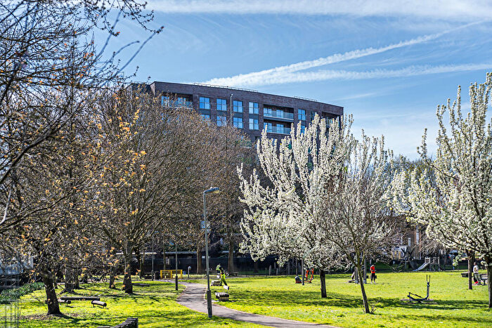 2 Bedroom Flat For Sale In Horizon, Plough Road, London, SW11