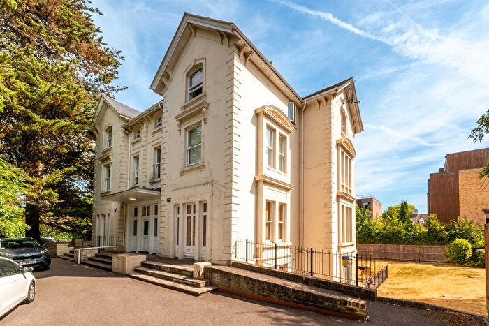 2 Bedroom Flat To Rent In Kendrick Road, Reading, RG1