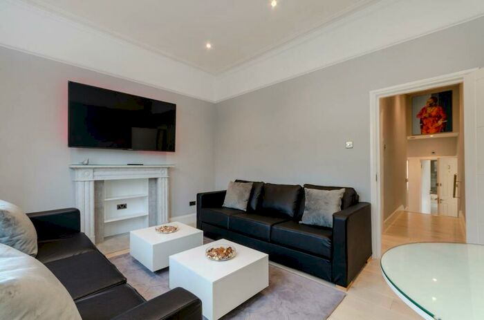 1 Bedroom Flat For Sale In Canning Road, East Croydon, Croydon, CR0