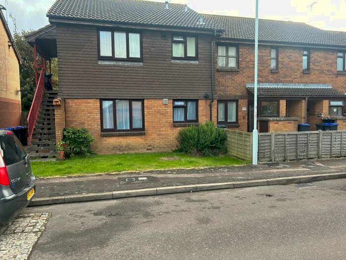 Apartment To Rent In Friar Walk, BN13