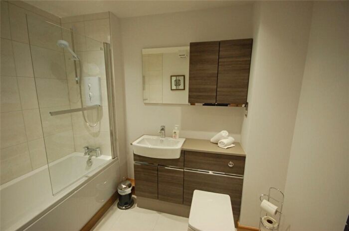 2 Bedroom Flat To Rent In Beaconsfield Mews, West End, Aberdeen, AB15