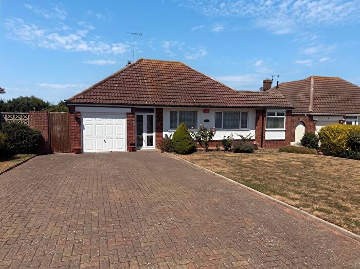 3 Bedroom Bungalow For Sale In Langley Gardens, Cliftonville, Margate, CT9