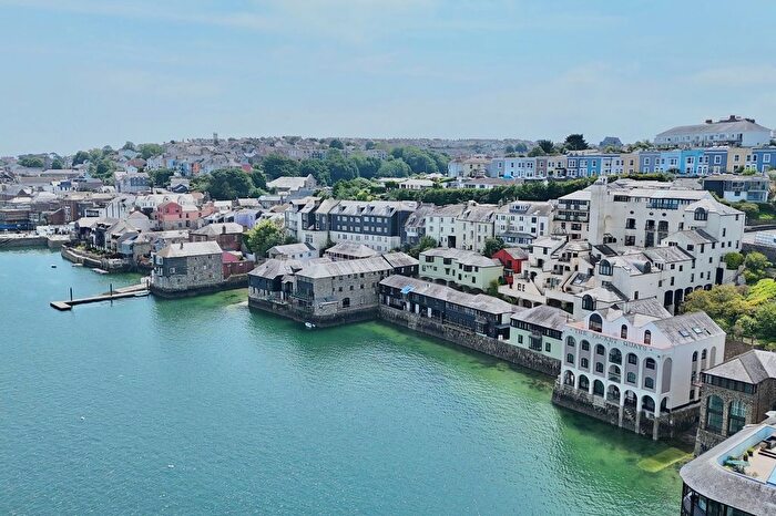2 Bedroom Flat For Sale In High Street, Falmouth, TR11