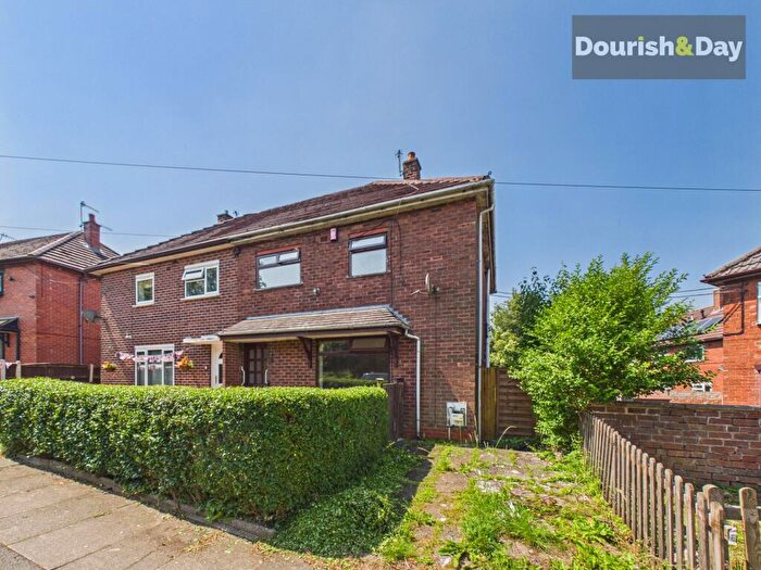 3 Bedroom Semi-Detached House For Sale In Norwich Road, Stoke-On-Trent, ST2