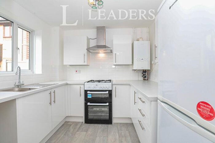 2 Bedroom End Of Terrace House To Rent In Corby Crescent, Portsmouth, PO3