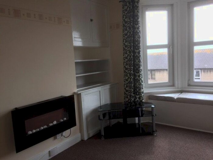 2 Bedroom Flat To Rent In Clepington Road, Dundee, DD3