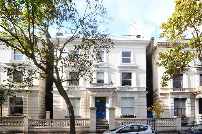 1 Bedroom Flat To Rent In Pembridge Gardens, Notting Hill, London, W2