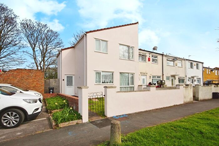 4 Bedroom End Of Terrace House For Sale In East Park Drive, Bristol, BS5