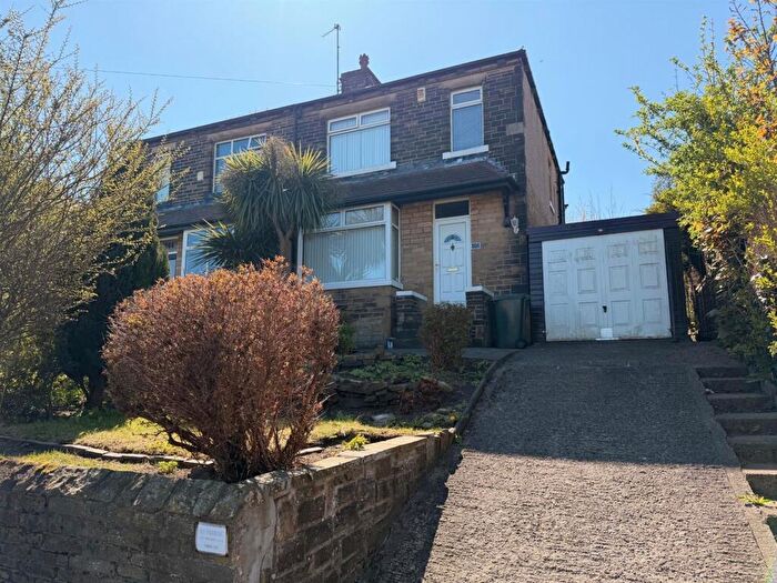 3 Bedroom Semi-Detached House To Rent In Leeds Road, Eccleshill, Bradford, BD2
