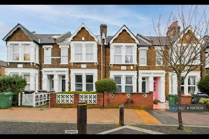 4 Bedroom Terraced House To Rent In Oliver Road, Walthamstow, E17