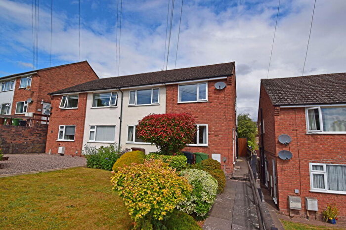 2 Bedroom Maisonette For Sale In A Millfield Road, Bromsgrove, Worcestershire, B61
