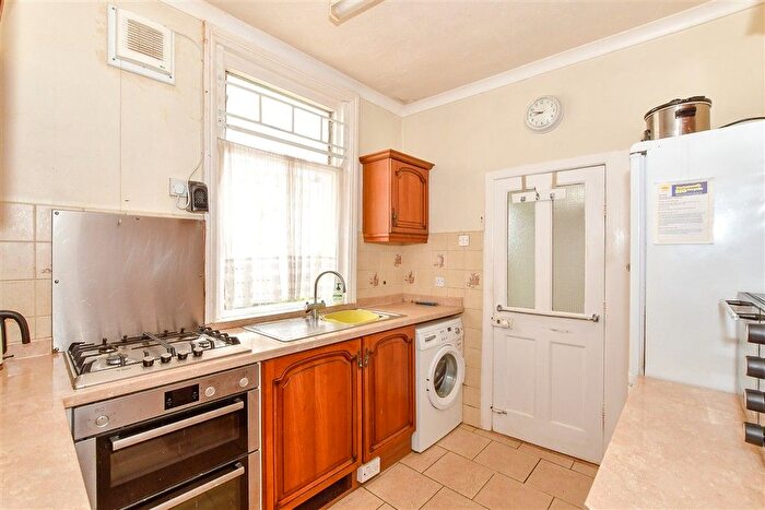 3 Bedroom Terraced House For Sale In Kimberley Road, Southsea, Hampshire, PO4