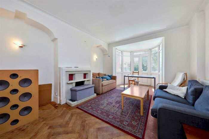 5 Bedroom Semi-Detached House To Rent In Anson Road, London, NW2