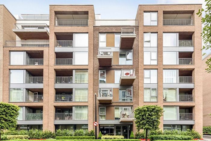 1 Bedroom Flat To Rent In Park Street, Chelsea Creek, SW6