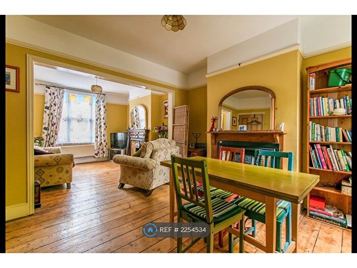 2 Bedroom Terraced House To Rent In Stockwell Street, Cambridge, CB1