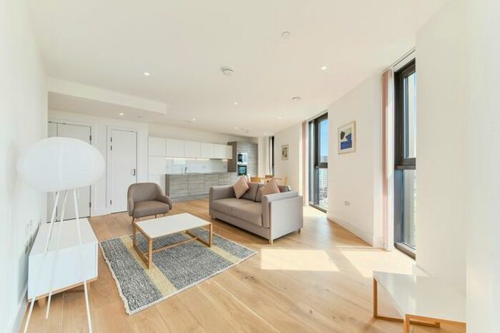 2 Bedroom Flat For Sale In Kingsland High Street, Dalston, London, E8