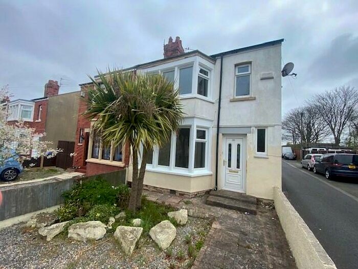 3 Bedroom Semi-Detached House To Rent In Ashfield Road, Bispham, FY2