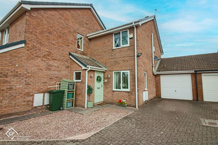 2 Bedroom Town House For Sale In Ellwood Grove, Morecambe, LA3