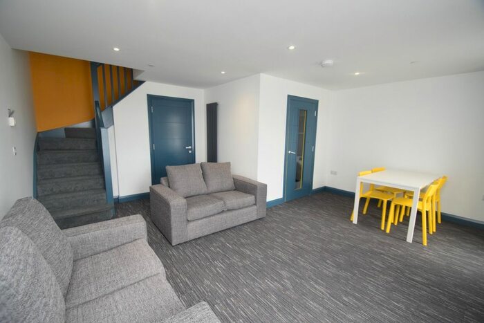 3 Bedroom Semi-Detached House To Rent In Church Street, Falmouth, TR11