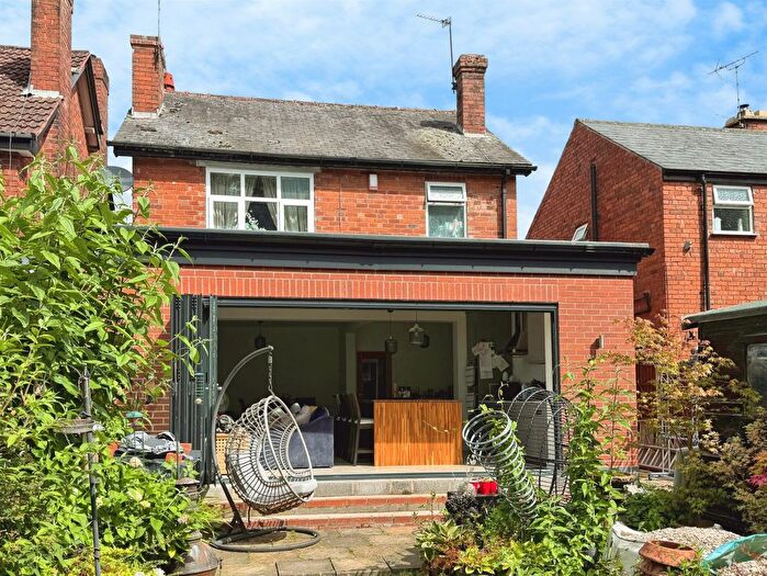3 Bedroom Detached House For Sale In Lockton Avenue, Heanor, DE75