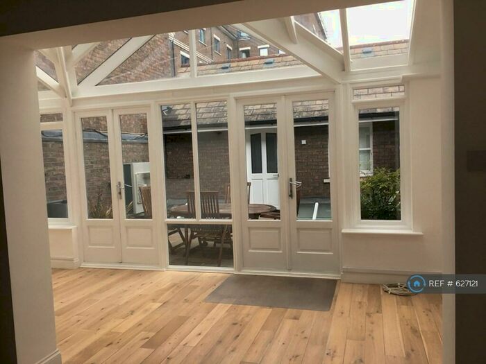 3 Bedroom Terraced House To Rent In Cinnamon Row, London, SW11