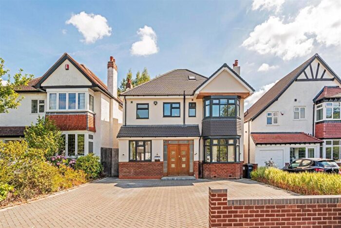 5 Bedroom Detached House To Rent In Danford Lane, Solihull, B91