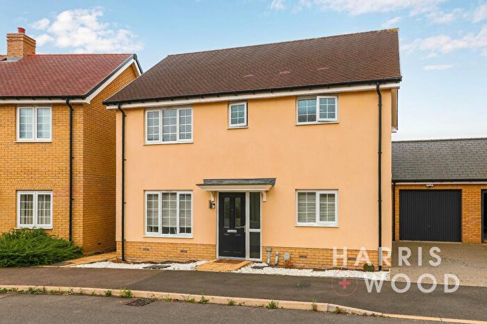 3 Bedroom Detached House For Sale In Flemming Way, Witham, Essex, CM8