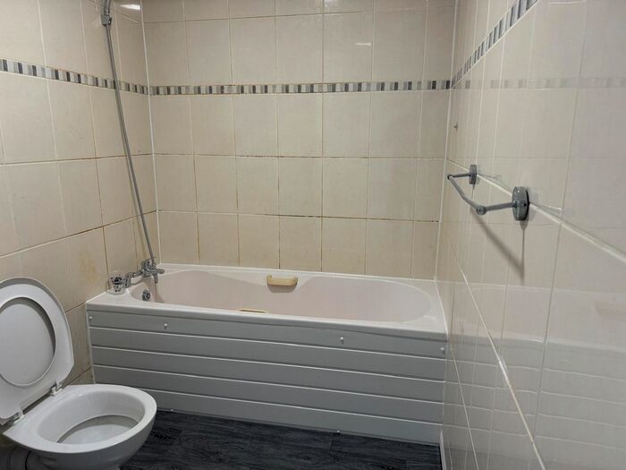 3 Bedroom Town House To Rent In Sycamore Way, Clacton-On-Sea, CO15