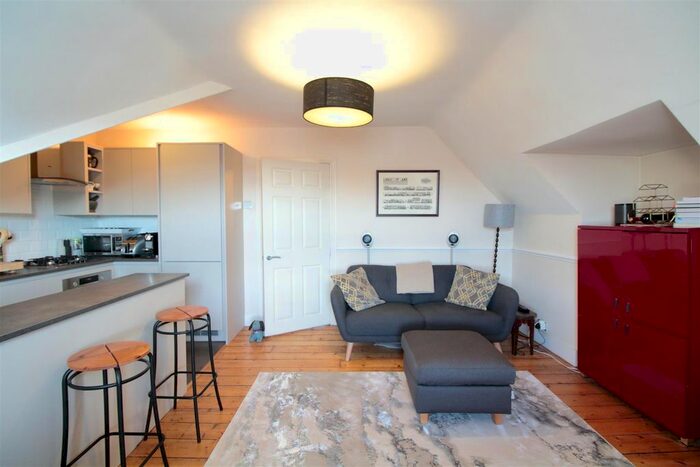 2 Bedroom Flat To Rent In Marmora Road, East Dulwich, SE22