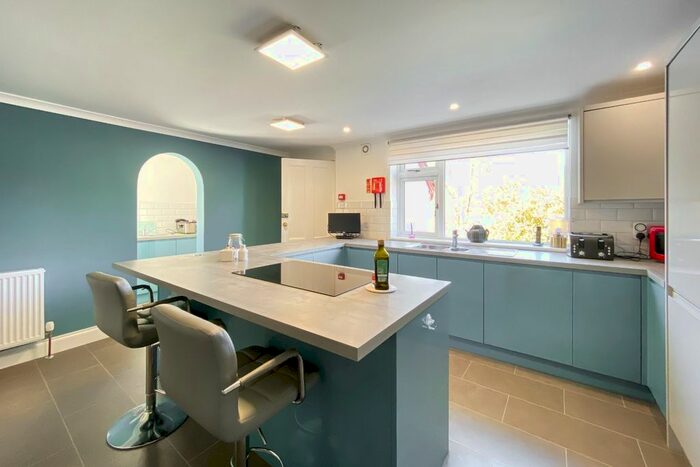 4 Bedroom Detached House For Sale In The Lodge House, Crianlarich, Perthshire, FK20