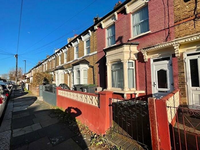 3 Bedroom House To Rent In Birkbeck Road, Tottenham, London, N17