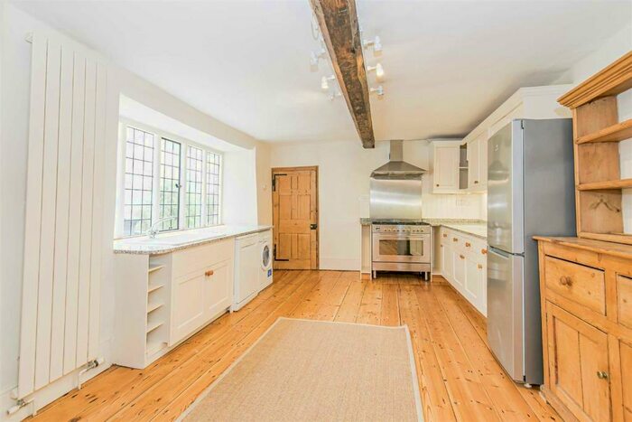 4 Bedroom House To Rent In Oxford Street, Woodstock, OX20