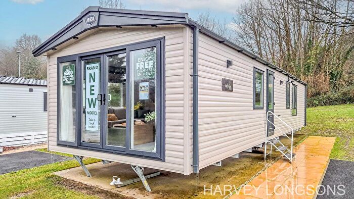 2 Bedroom Park Home For Sale In Wood Farm Holiday Park, DT6